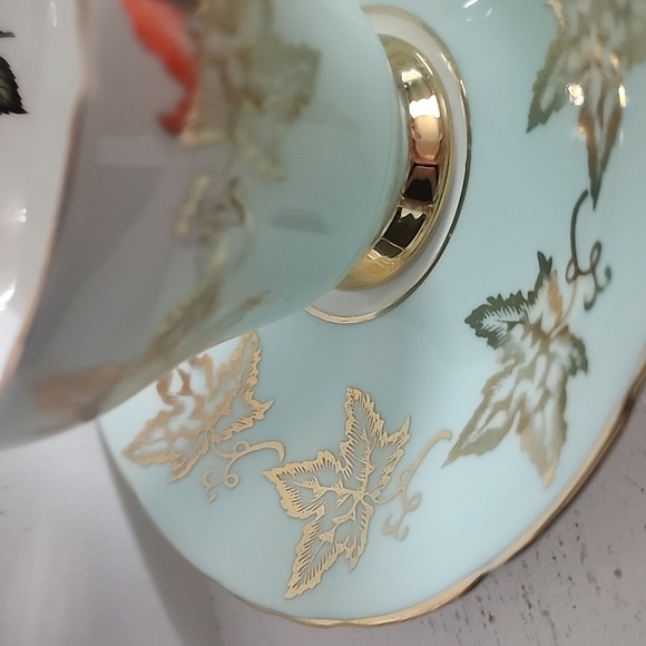 Beautiful Vintage Delphine English bone china tea set - Picture 5 of 8